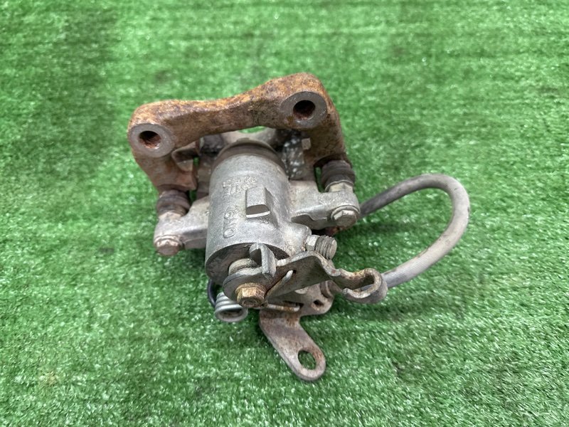 Суппорт тормозной Skoda Octavia A5