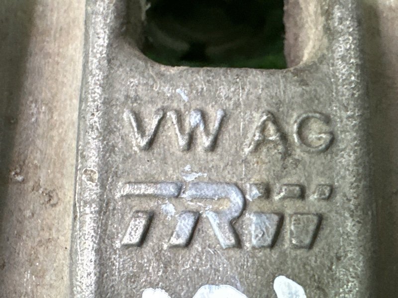 Суппорт тормозной SEAT ALTEA