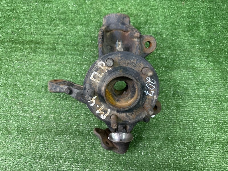 Кулак поворотный Ford Focus 2