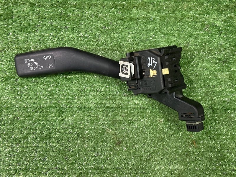 Подрулевой переключатель света Skoda Octavia A5