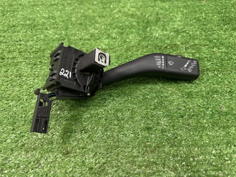 Подрулевой переключатель дворников Skoda Octavia A5