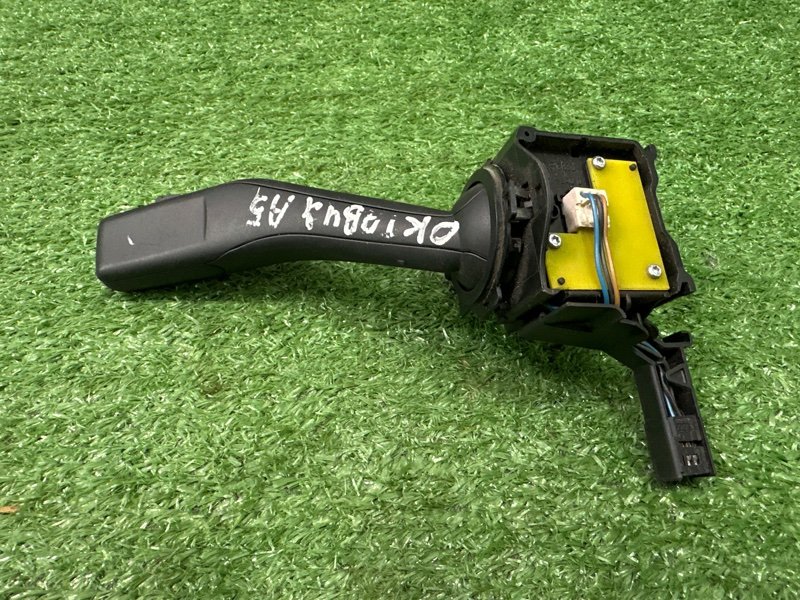 Подрулевой переключатель дворников Skoda Octavia A5