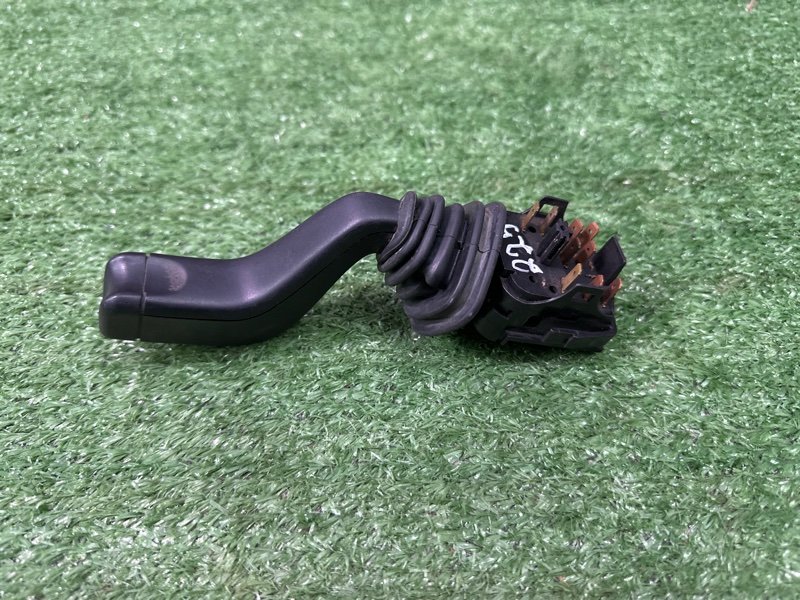 Подрулевой переключатель дворников Opel Astra