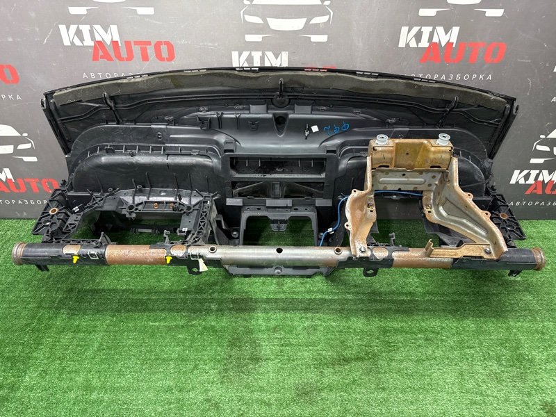 Усилитель торпедо Ford Focus 2