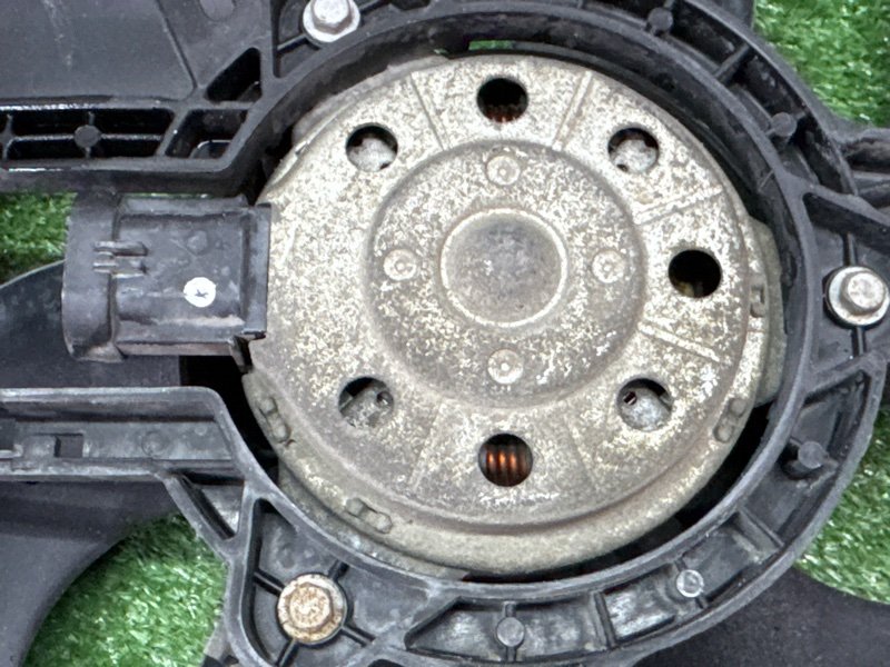 Вентилятор охлаждения с диффузором в сборе Citroen C 3