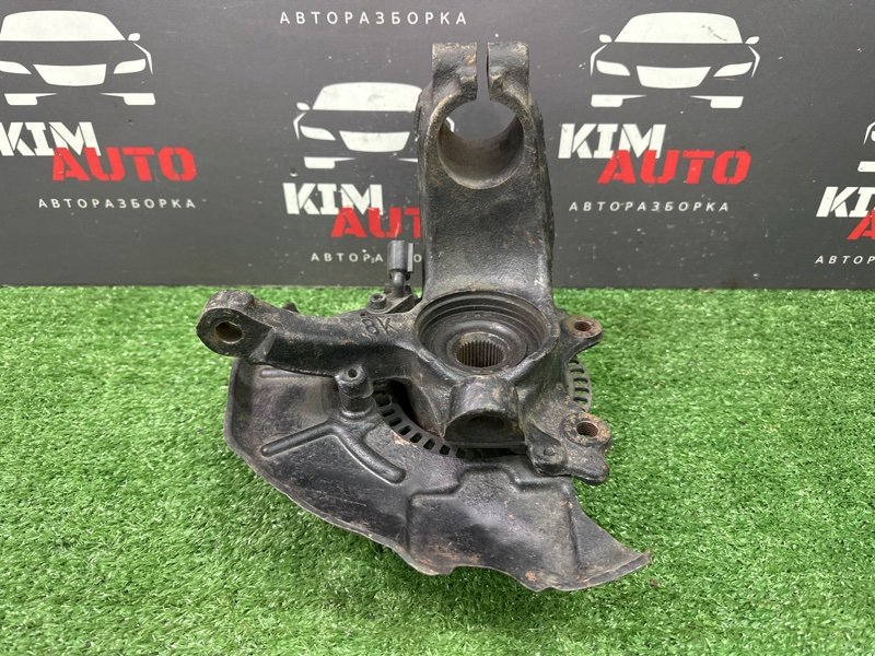 Кулак поворотный Skoda Octavia A4