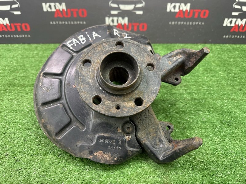 Кулак поворотный Skoda Fabia 2