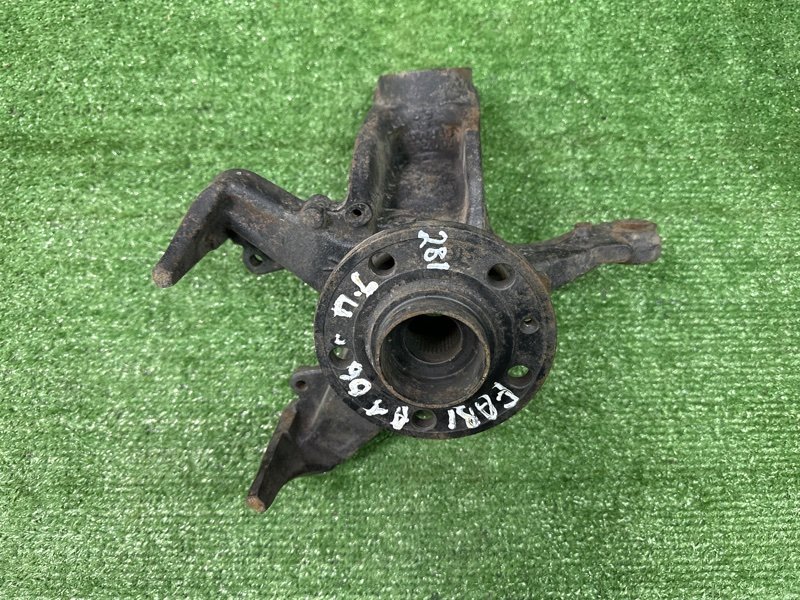 Кулак поворотный Skoda Fabia 2