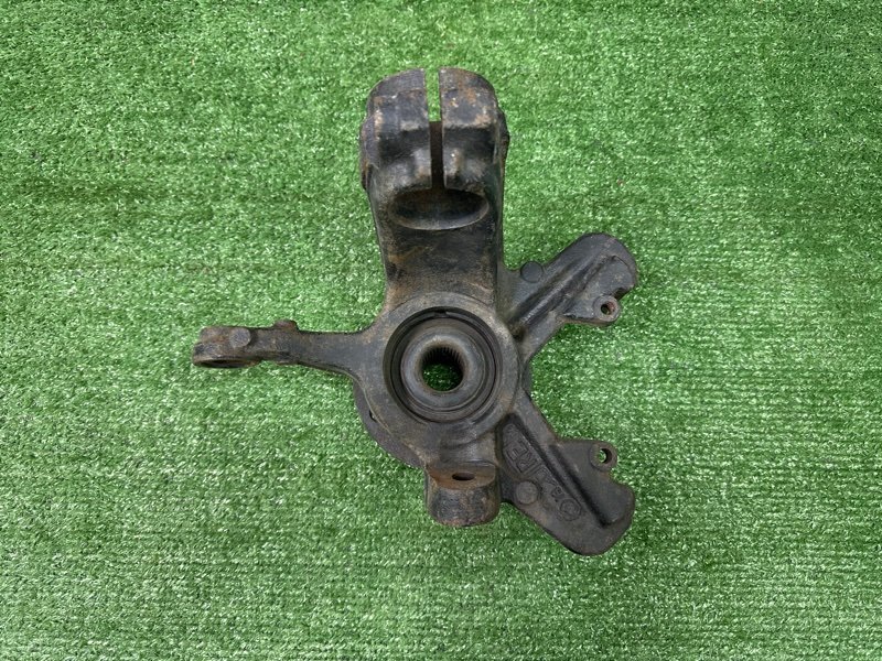 Кулак поворотный Skoda Fabia 2