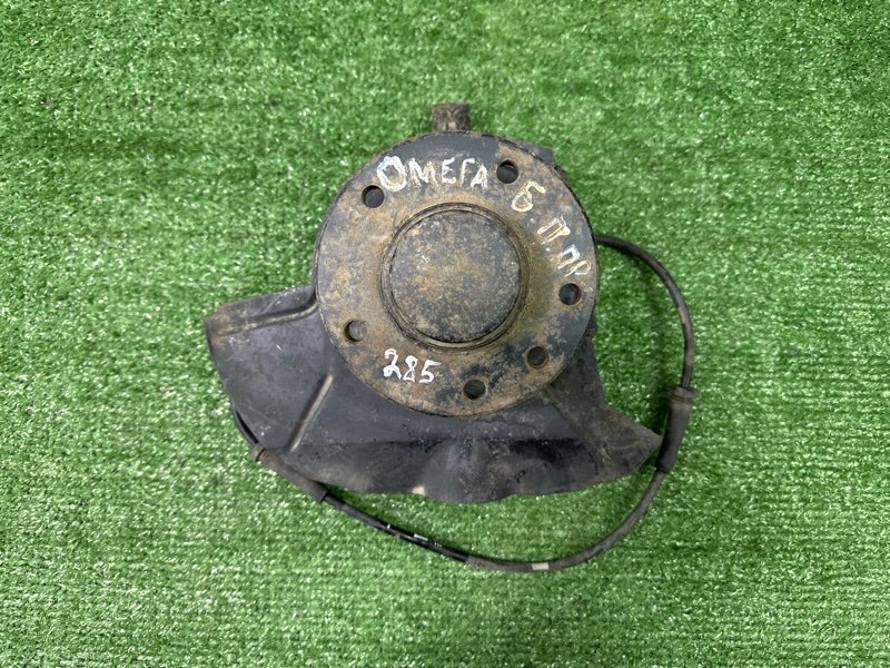 Кулак поворотный Opel Omega