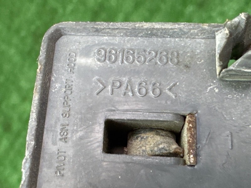 Упор капота Chevrolet Lacetti