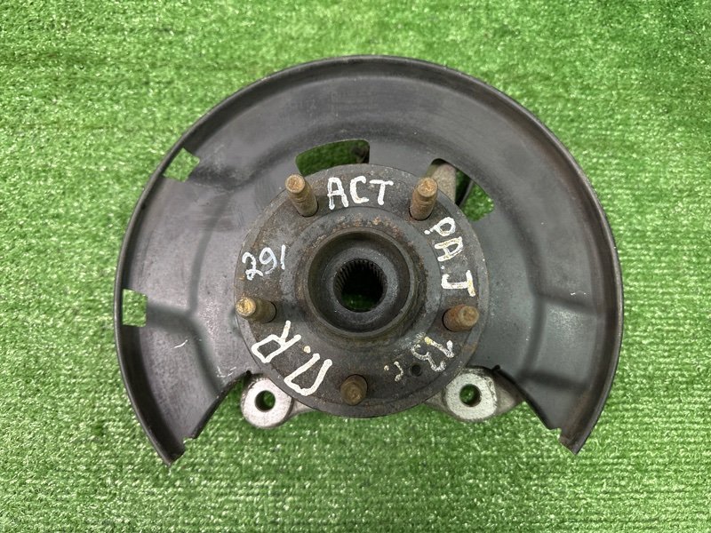 Кулак поворотный Opel Astra J