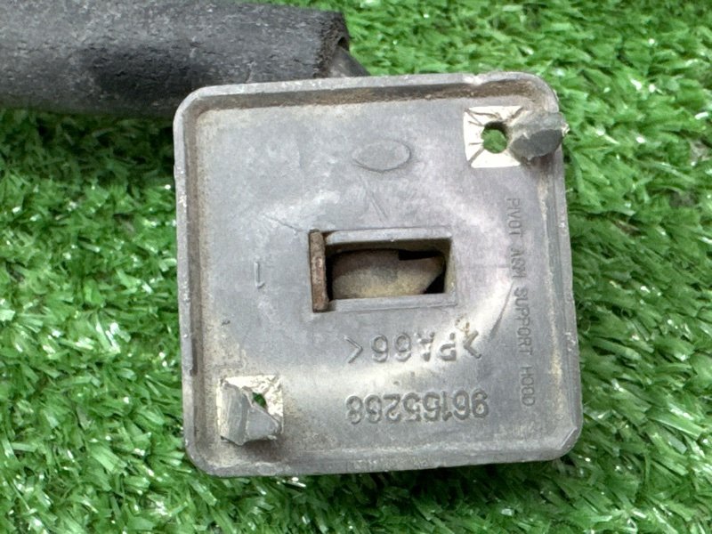 Упор капота Chevrolet Lacetti