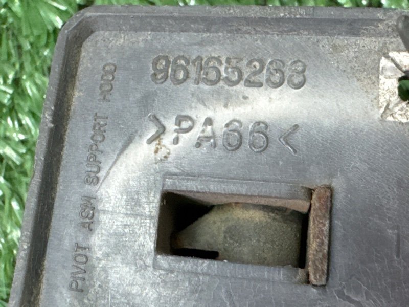 Упор капота Chevrolet Lacetti