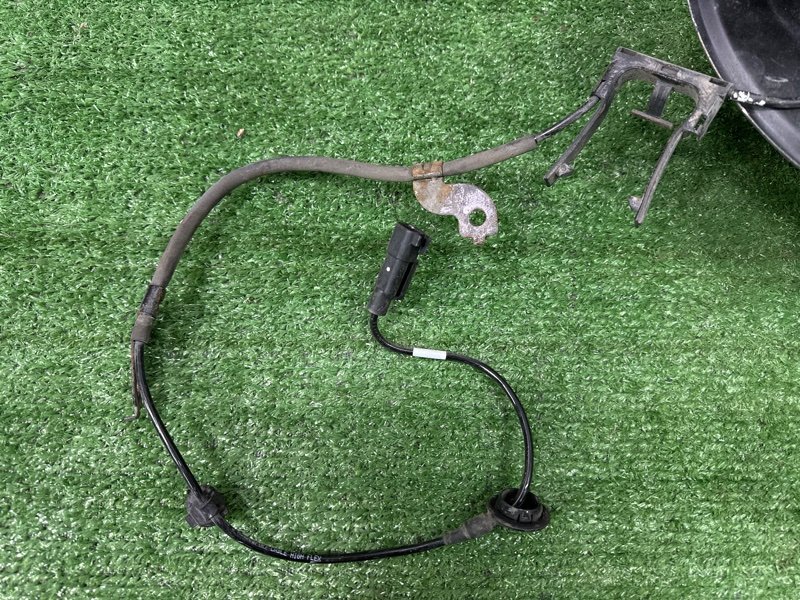 Кулак поворотный Mitsubishi Outlander XL