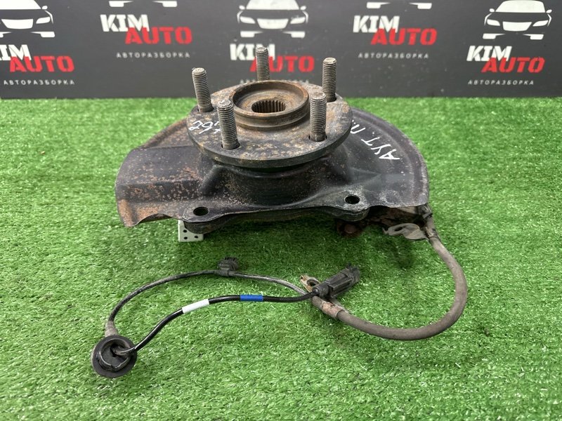 Кулак поворотный Mitsubishi Outlander XL