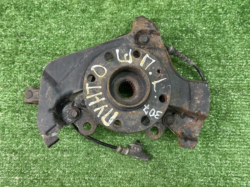 Кулак поворотный Fiat Punto