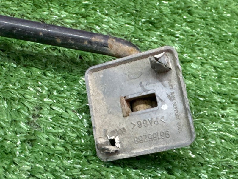 Упор капота Chevrolet Lacetti