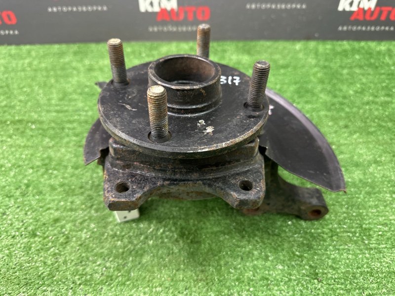 Кулак поворотный Vortex Estina