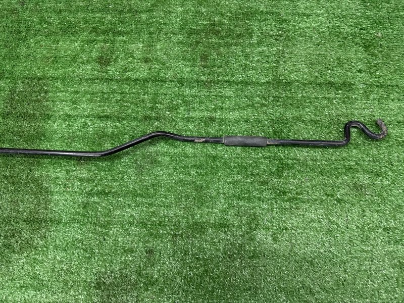 Упор капота Chevrolet Cruze