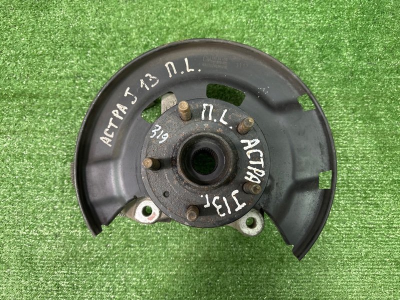 Кулак поворотный Opel Astra J