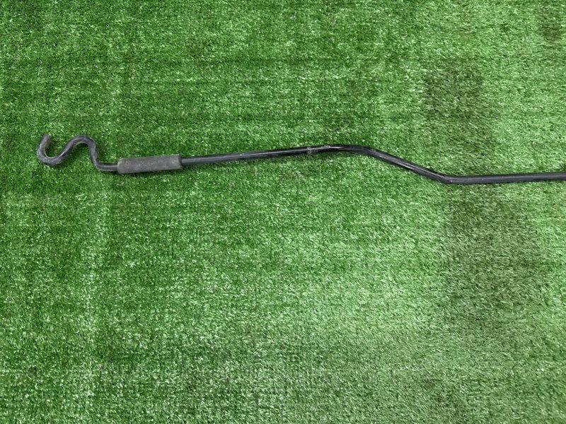 Упор капота Chevrolet Cruze