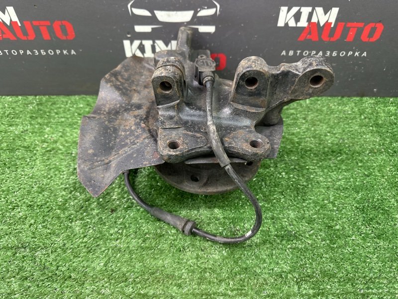 Кулак поворотный Opel Omega B