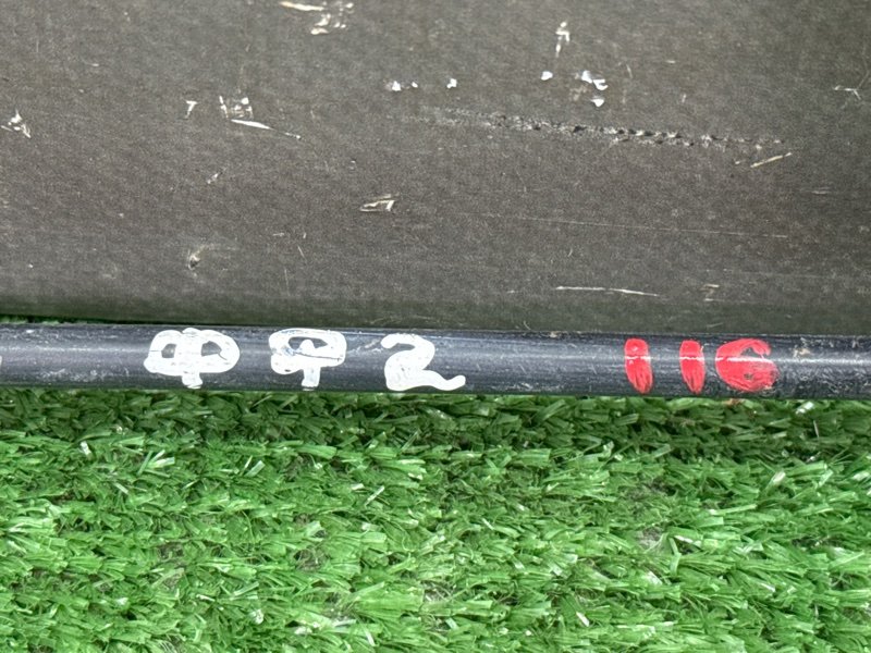 Упор капота Ford Focus 2