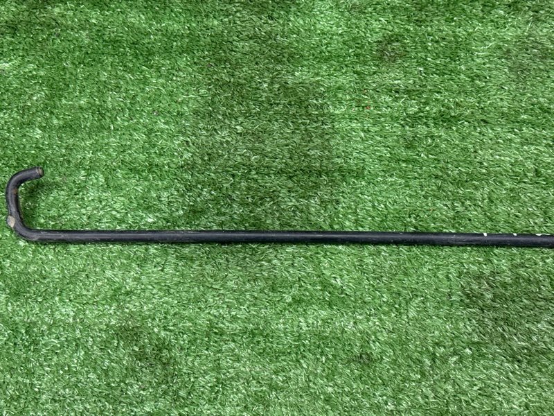 Упор капота Ford Focus 2