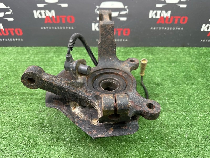 Кулак поворотный Chevrolet Lacetti J200