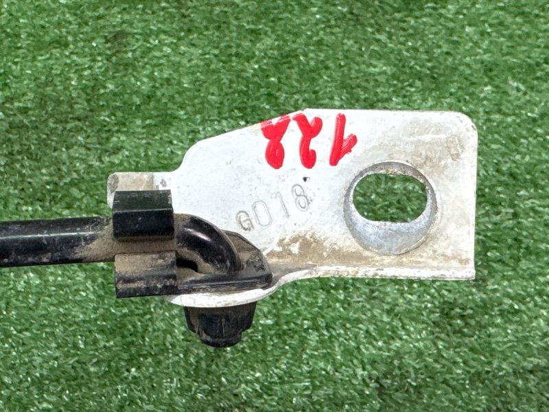 Упор капота Peugeot 206