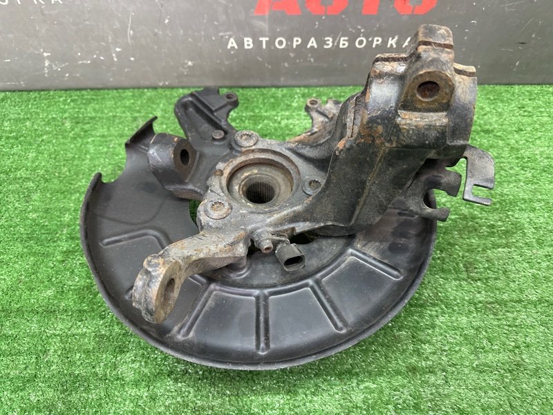 Кулак поворотный SEAT ALTEA