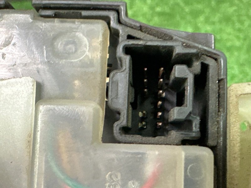 Подрулевой переключатель (гитара) Mazda 3 BK