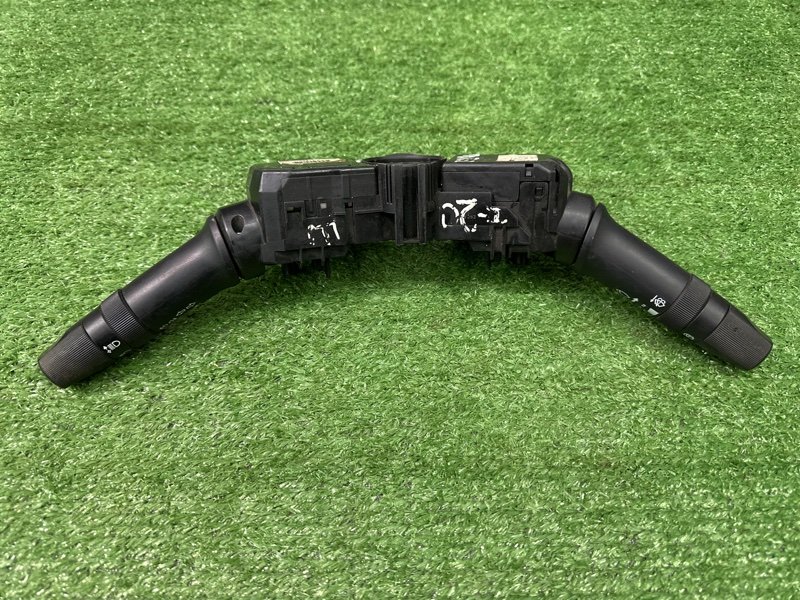 Подрулевой переключатель (гитара) Kia Ceed 1