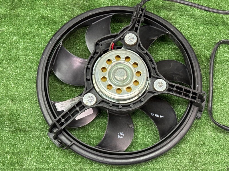 Вентилятор охлаждения с мотором Volkswagen Passat B5