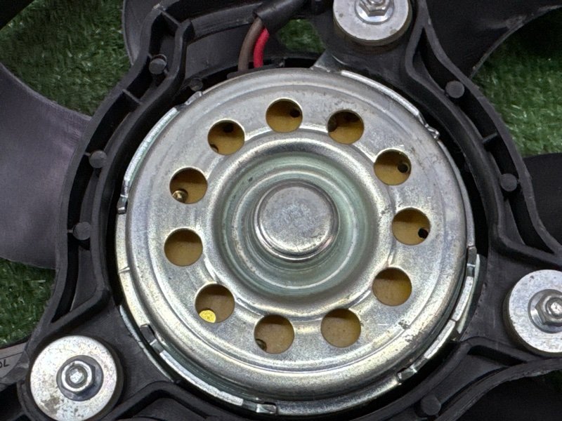 Вентилятор охлаждения с мотором Volkswagen Passat B5