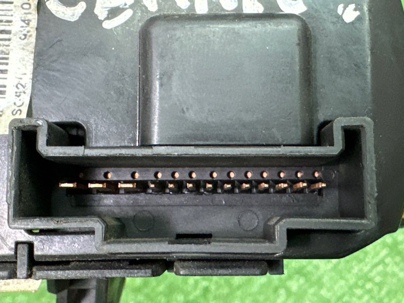 Подрулевой переключатель света Kia Cerato 2