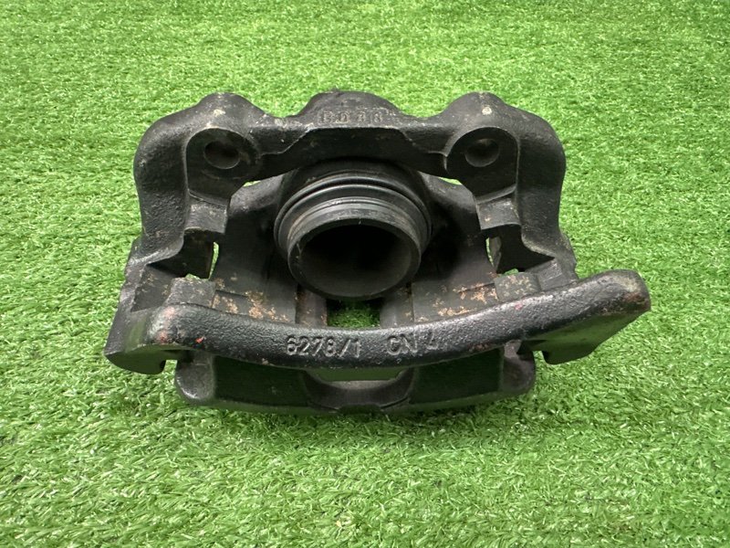 Суппорт тормозной Volkswagen Polo 3