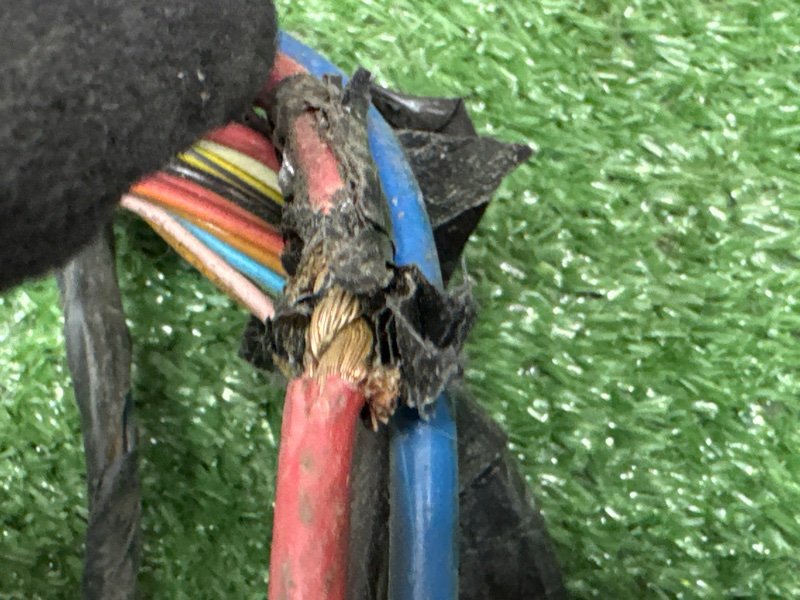 Проводка подкапотная с блоком предохранителей Hyundai i30