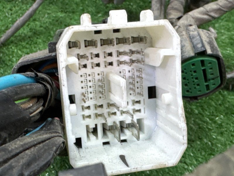 Проводка подкапотная с блоком предохранителей Hyundai i30