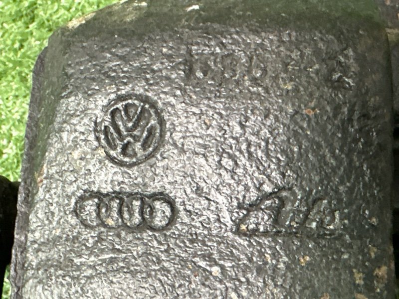 Суппорт тормозной Skoda Octavia A5