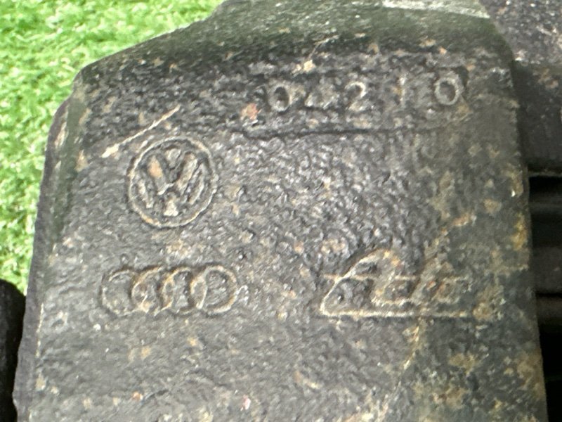 Суппорт тормозной Skoda Octavia A5