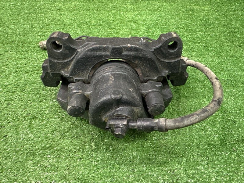 Суппорт тормозной Skoda Octavia A5