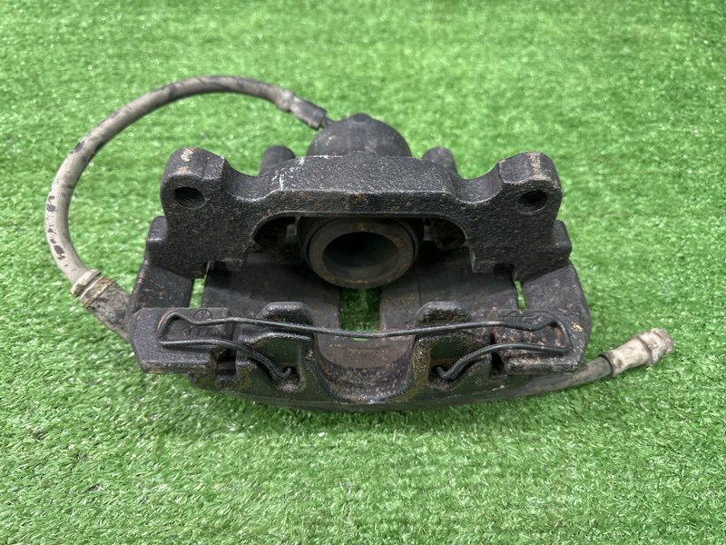 Суппорт тормозной Skoda Octavia A5