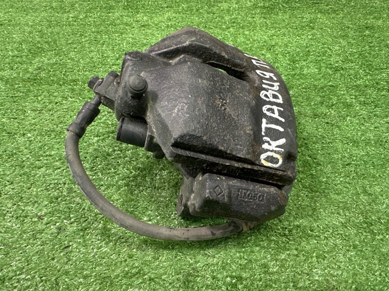 Суппорт тормозной Skoda Octavia A5