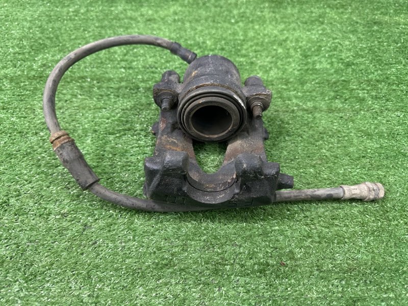 Суппорт тормозной Skoda Octavia A5