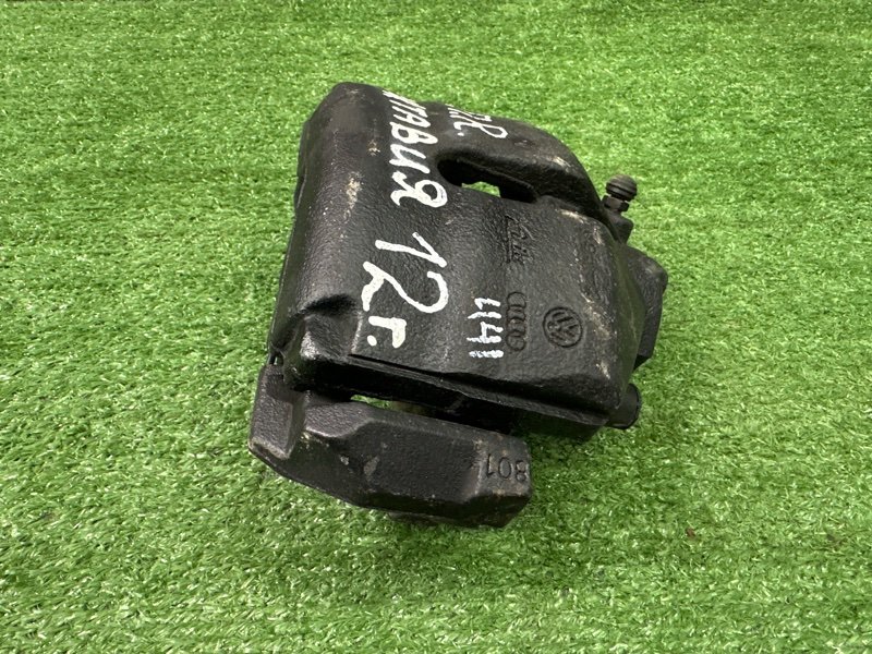 Суппорт тормозной Skoda Octavia A5