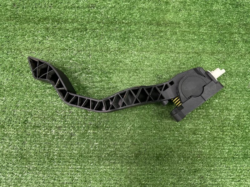 Педаль газа Peugeot 206