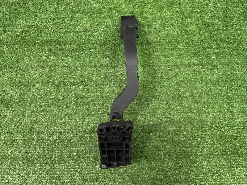 Педаль газа Peugeot 206