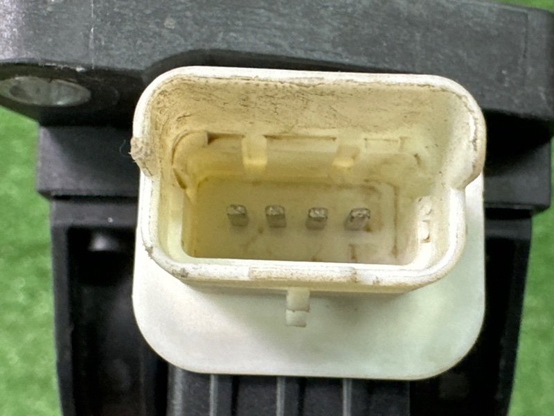 Педаль газа Peugeot 206